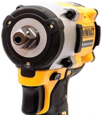 DEWALT DCF922N-B1 1/2'' 20V Max Li-ion Reversible Cordless Brushless Compact Impact Wrench,610 Nm Torque with LED Ring Lighting (Bare Tool)