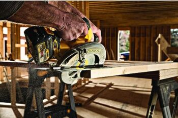 DEWALT DCS575NT 54V 67mm XR FLEXVOLT Li-ion Cordless Circular Saw with Brushless Motor (Bare)