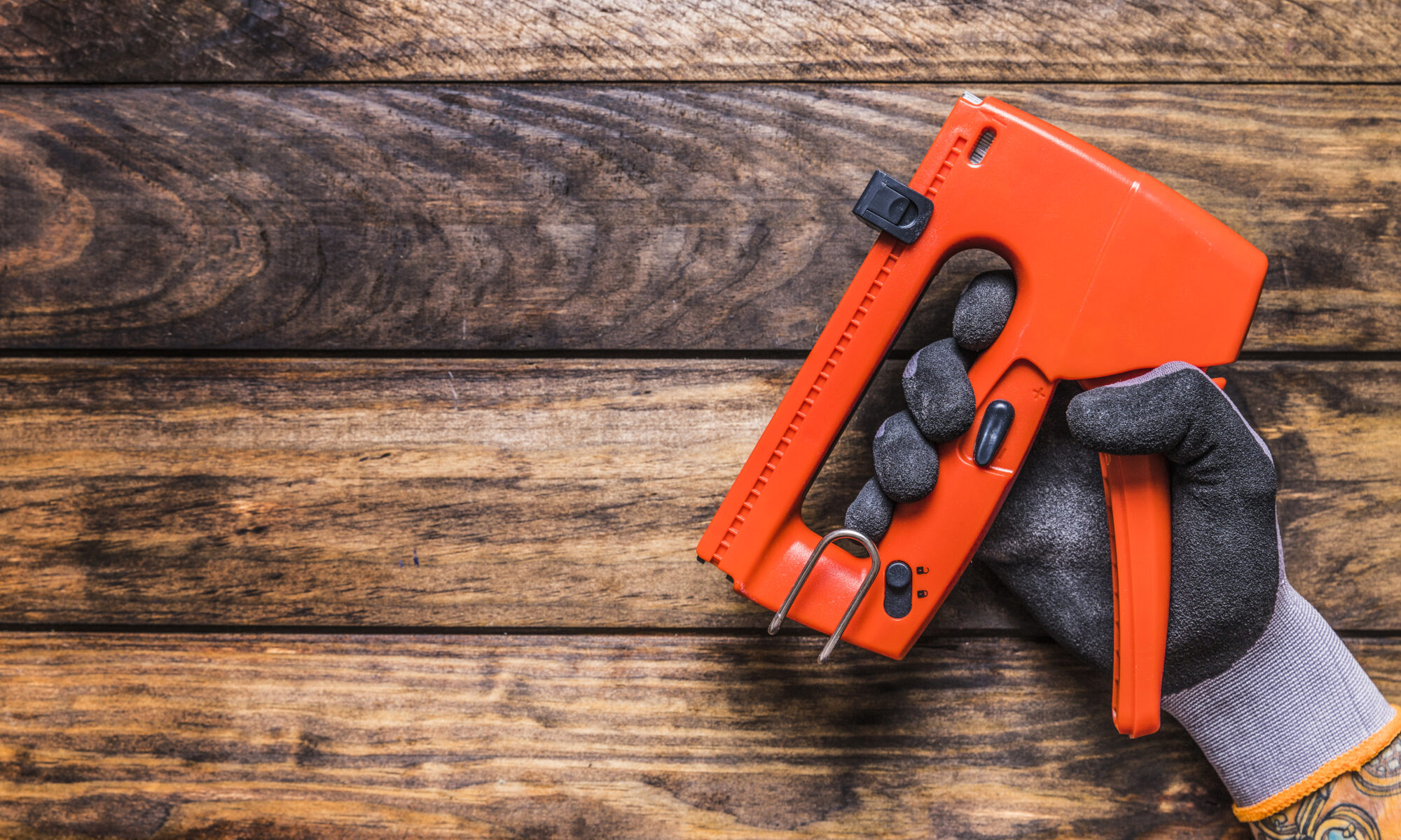 Heavy Duty Staple Guns for Fabric