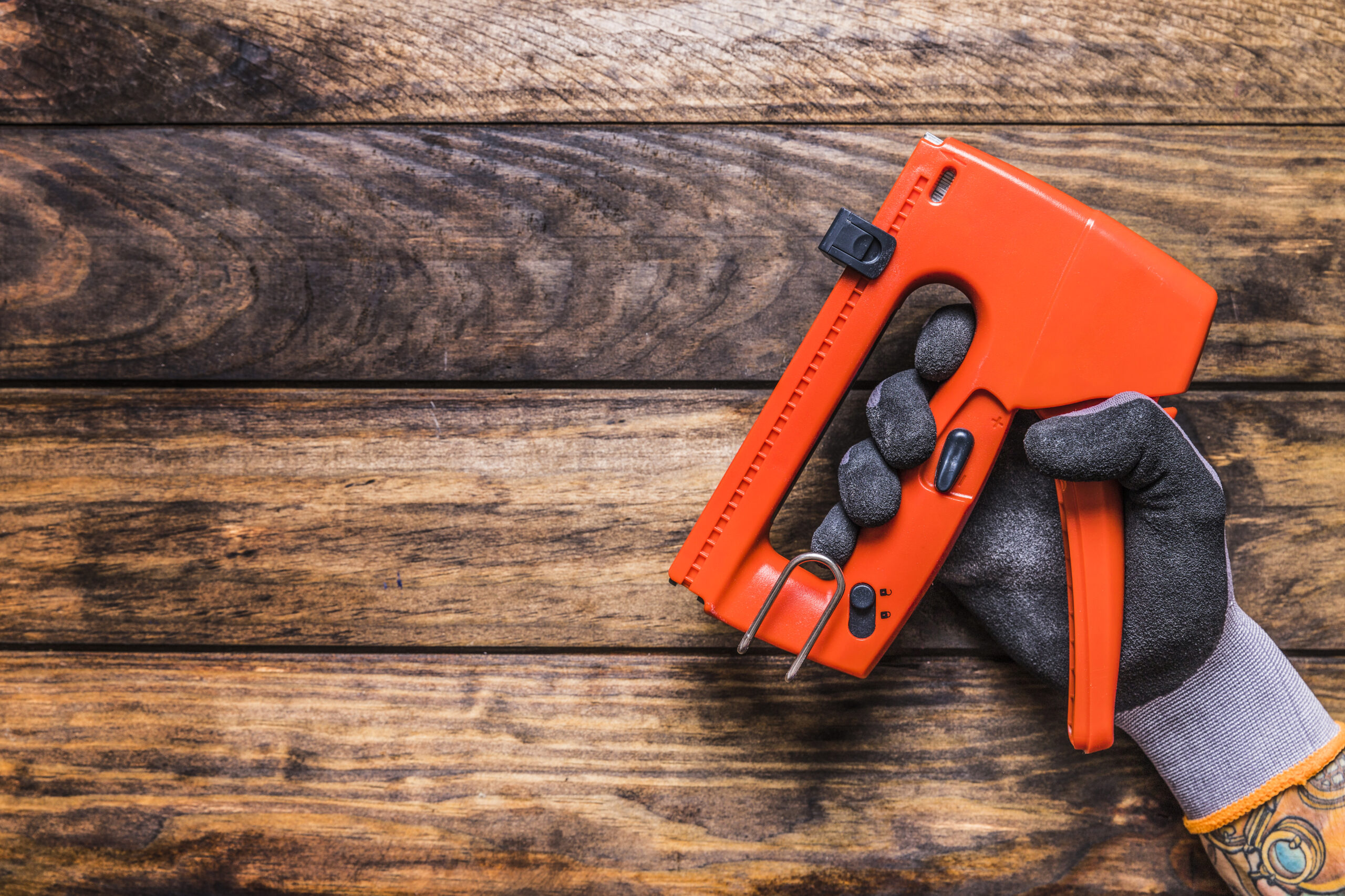 Heavy Duty Staple Guns for Fabric